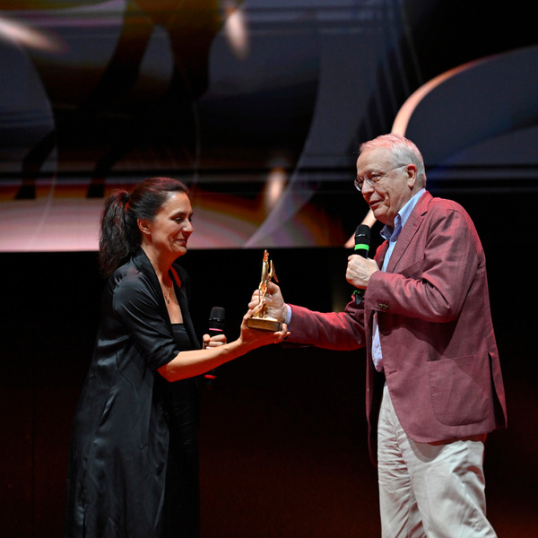 Alessandra Celesia, Miglior Documentario Per 'The Flats'